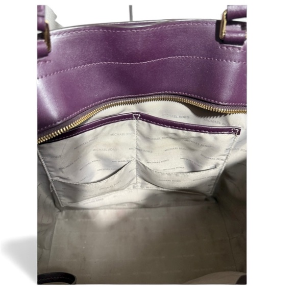 Michael Kors Mott Leather Medium Tote EUC - Picture 10 of 10